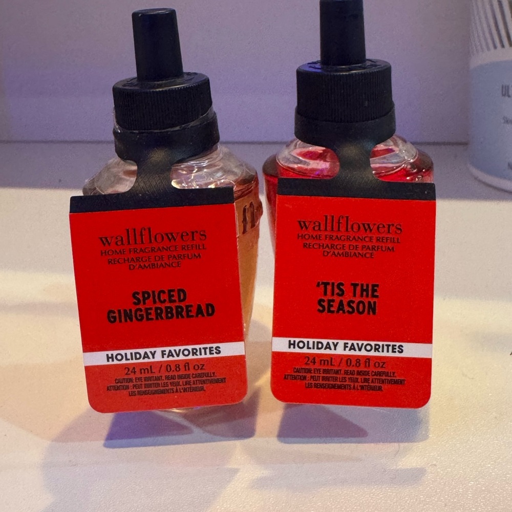 Bath & Body Works Wallflowers Refill - Spiced Gingerbread & 'Tis The Season